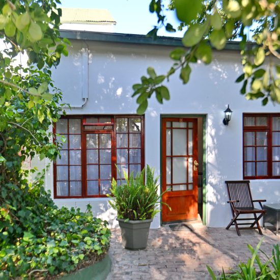 Room 5 Garden Suite (1)